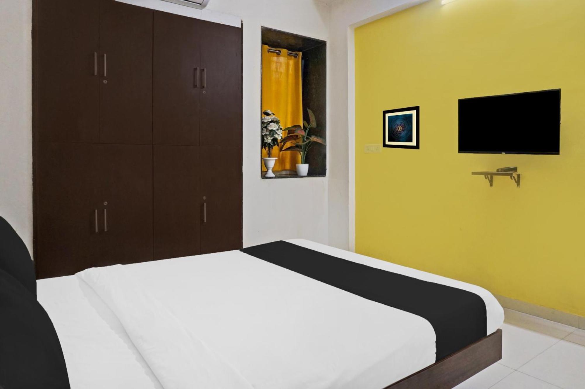 Hotel O Pristine プネ エクステリア 写真